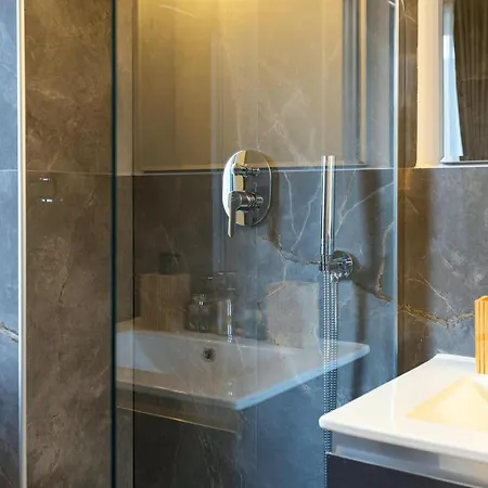 Valentino 3* La Spezia